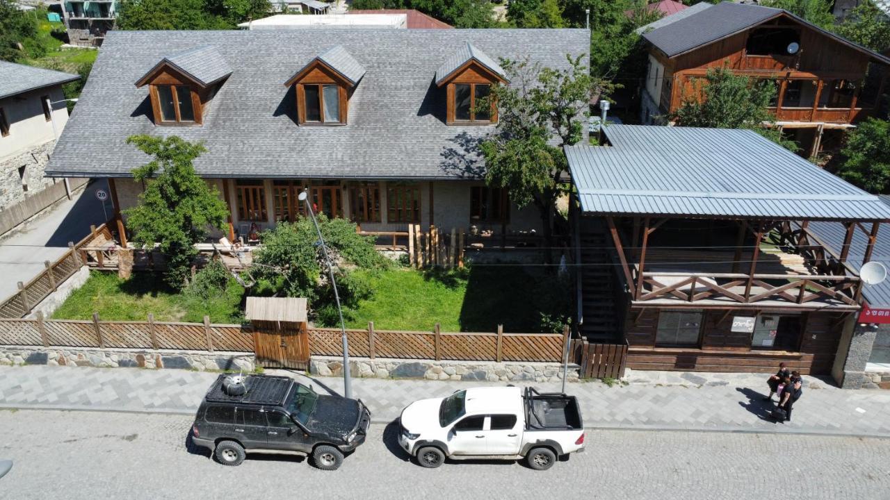 Guest House Svan-Ski Mestia Ngoại thất bức ảnh