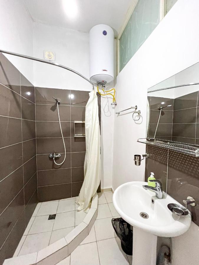 Guest House Svan-Ski Mestia Ngoại thất bức ảnh